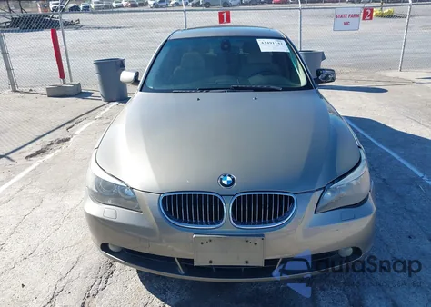 2007 BMW 530I из США, поврежденный, VIN WBANE73547CM48772